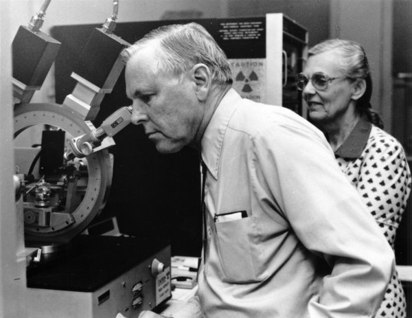 David and Clara Shoemaker, working on an X-ray Diffractonometer Computer at Oregon State University, 1983.