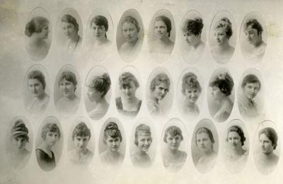 Composite group photo of Alpha Chi Omega sorority members, 1918.