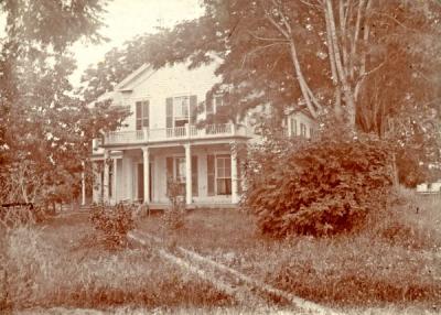 Sorosis Hall, 1899. The house was also known as the Nash House, Clark House, and Hogg House. It was later moved to 11th and Jefferson Street in 1907. Waldo Hall was built on the original house site.