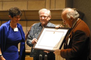 Dr. Roald Hoffmann receiving the 2012 Pauling Legacy Award from OSU Libraries and Press Director Faye Chadwell and Linus Pauling, Jr.