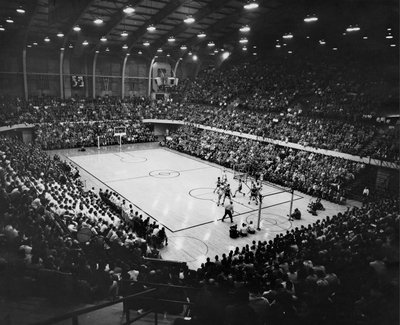 HC0023_GillColiseum-900w.jpg