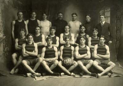 Basketball Team, 1904